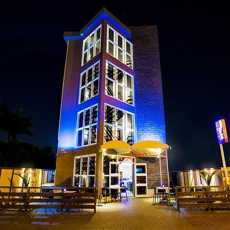 Q-Inn Boutique Hotel Paramaribo Eksteriør bilde